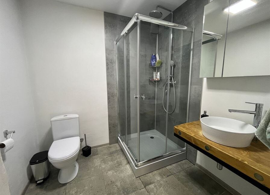 0578fff657d9ac51dab203e12db81f7a