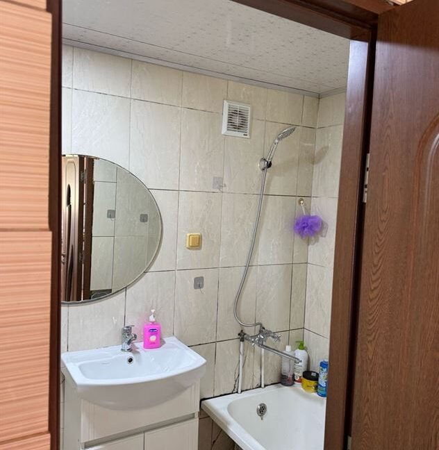 9b1e5e07a0946a679bf31a1272f59f4a