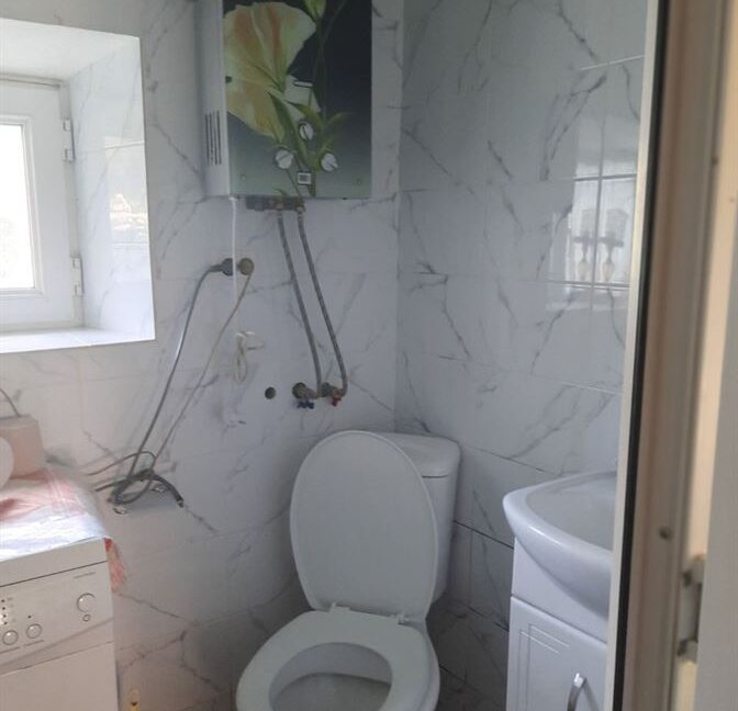 f33d35dc6ff71fc66ae1ac21a331d6d2