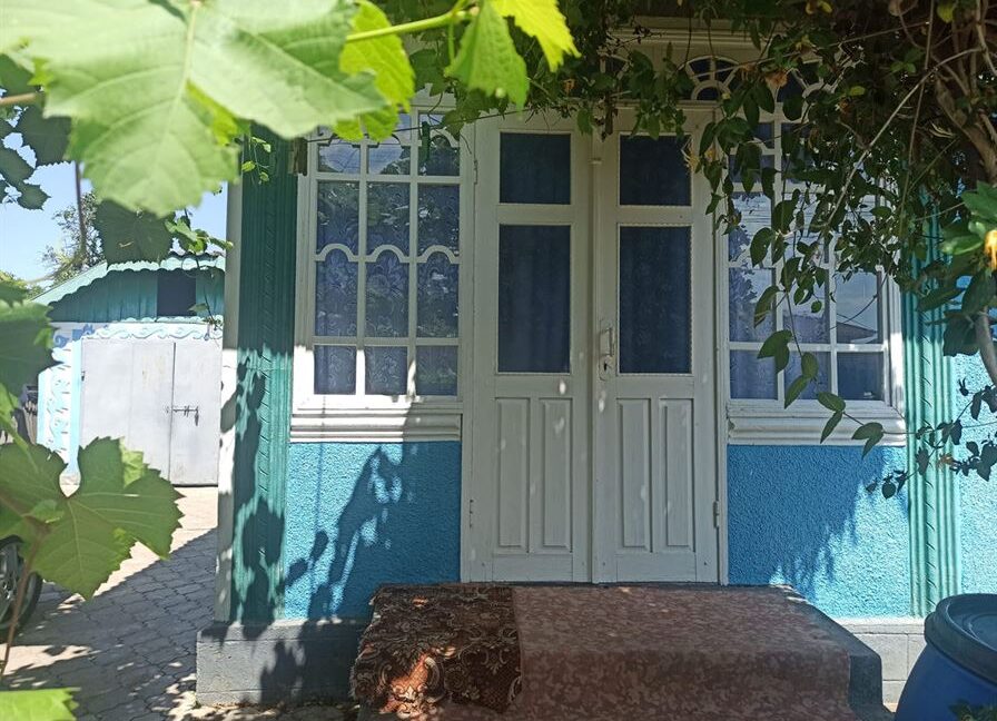 ecb2a90f59c6541253381c6e9f9499d8